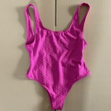 Женский слитный купальник Фуксия / OTOP Women's swimsuit