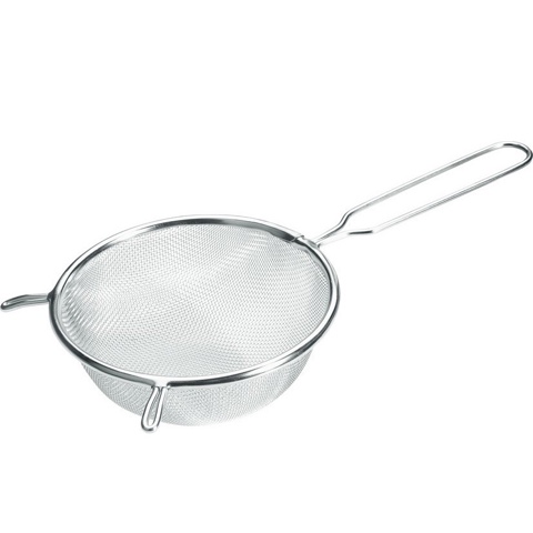 Дуршлаг металлический с ручкой / Metal colander with handle