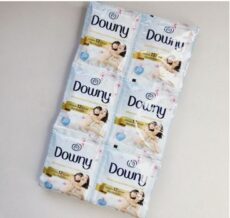 Парфюмированный кондиционер для белья Downy с ароматом Мыльных пузырей и Цветов 20 мл × 24 шт / Downy bubbules flowers 20 ml*24ps